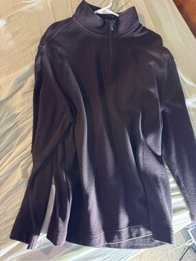 Van Heusen Flex Heathered Black and Red Quarter-Zip Pullover